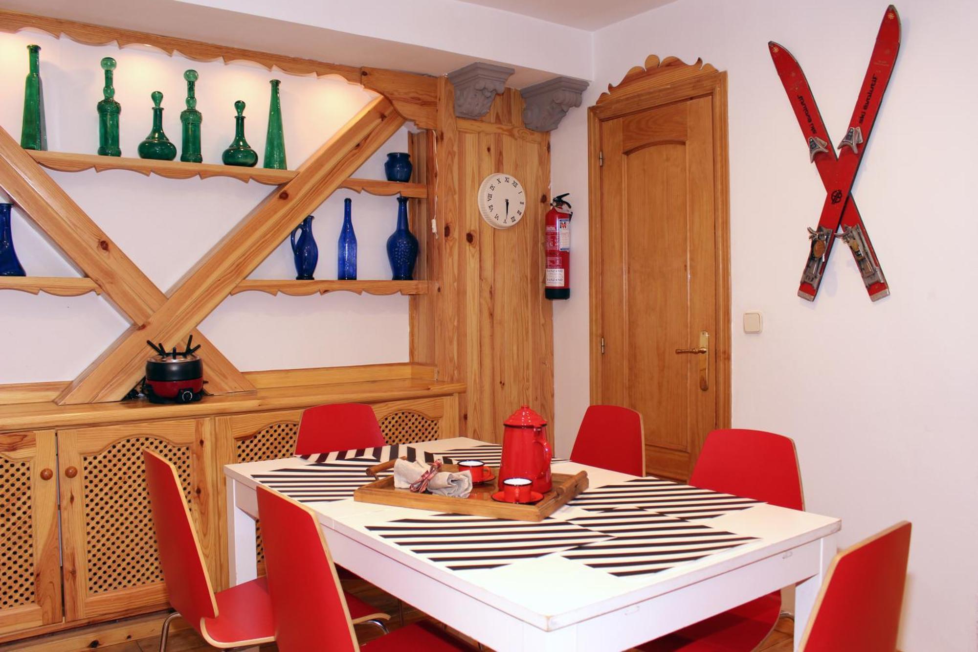 Inside Plaza Sierra Nevada Apartment Стая снимка
