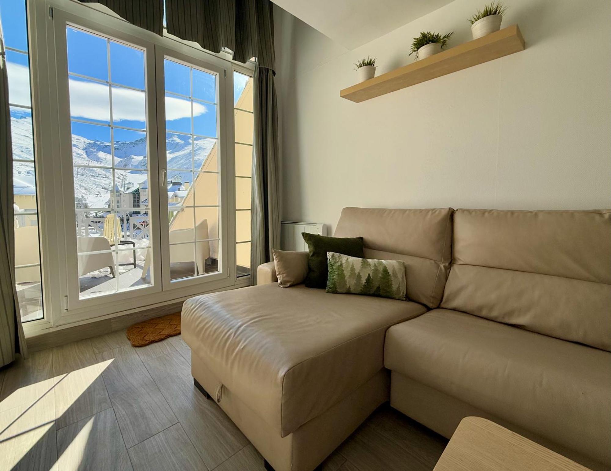 Inside Plaza Sierra Nevada Apartment Стая снимка